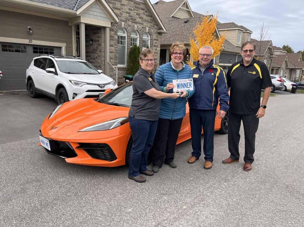 Corvette presentation to the 2023 Grand Prize winner